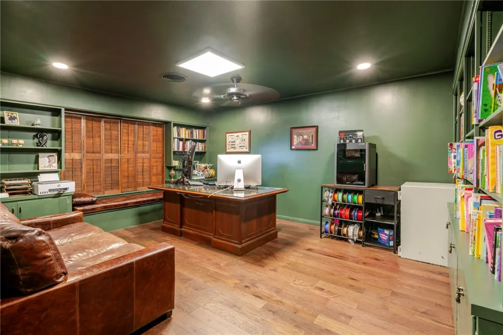 1820 Clare Drive Alice, TX 78332