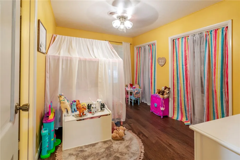 1820 Clare Drive Alice, TX 78332