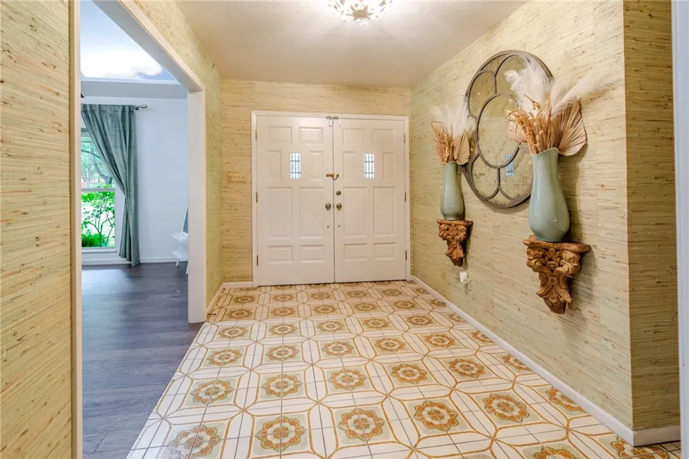 1820 Clare Drive Alice, TX 78332