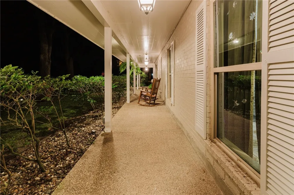 1820 Clare Drive Alice, TX 78332