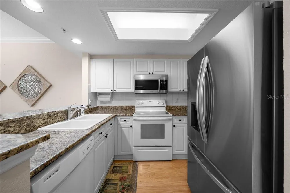 158 BRENT CIRCLE Oldsmar, FL 34677