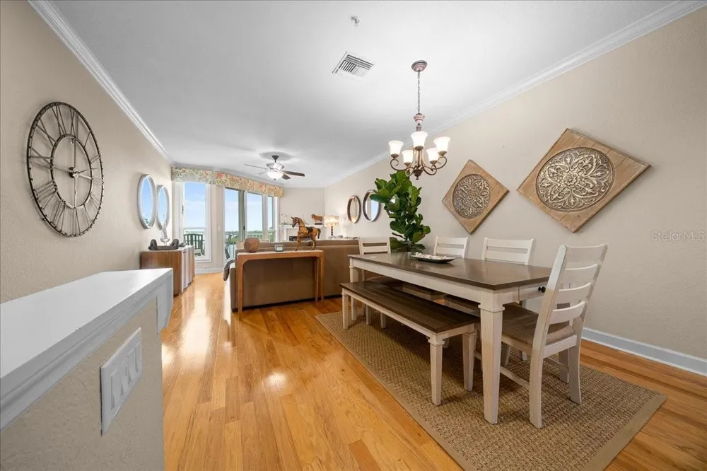 158 BRENT CIRCLE Oldsmar, FL 34677