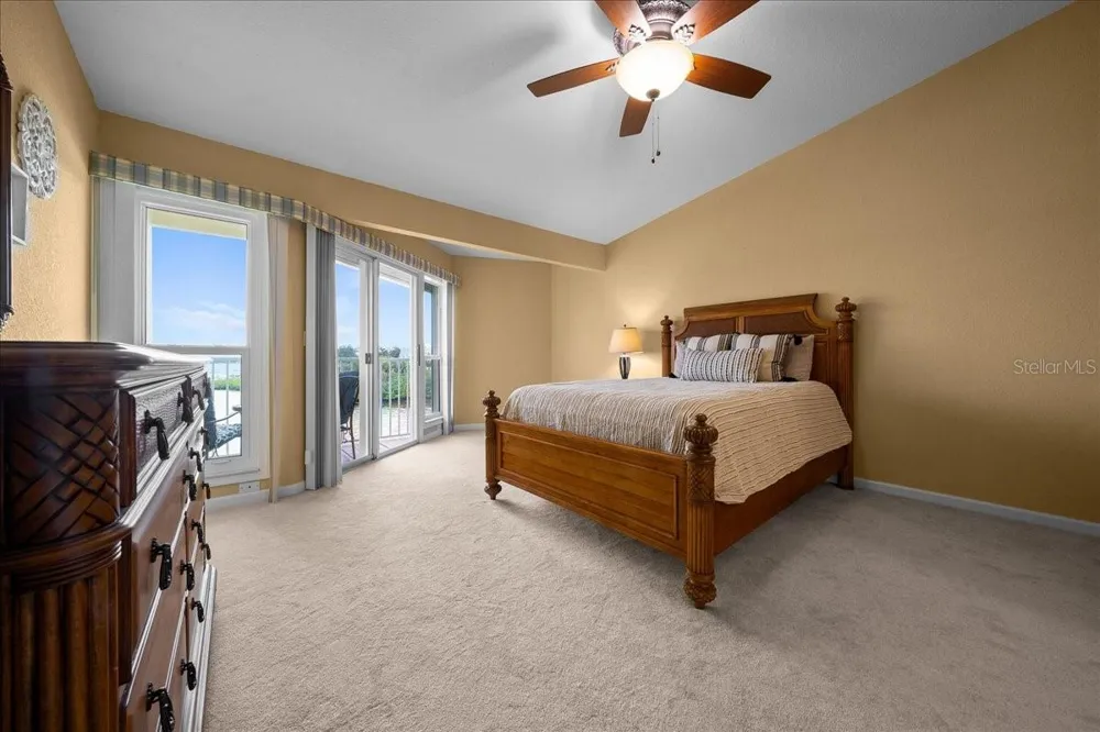 158 BRENT CIRCLE Oldsmar, FL 34677
