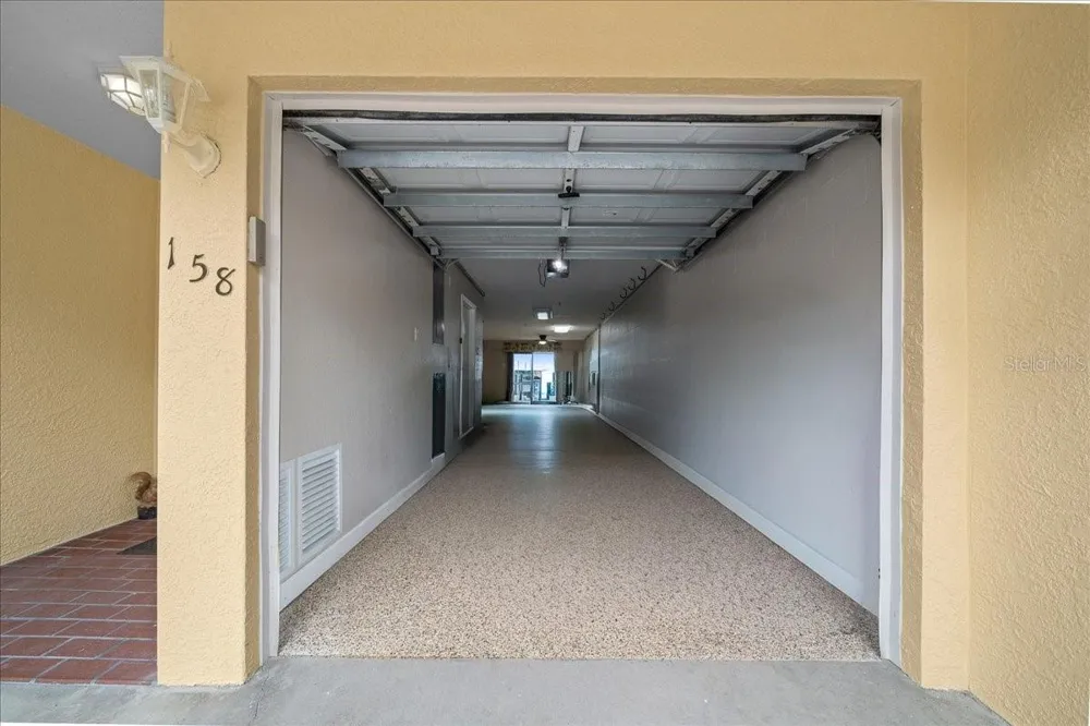 158 BRENT CIRCLE Oldsmar, FL 34677