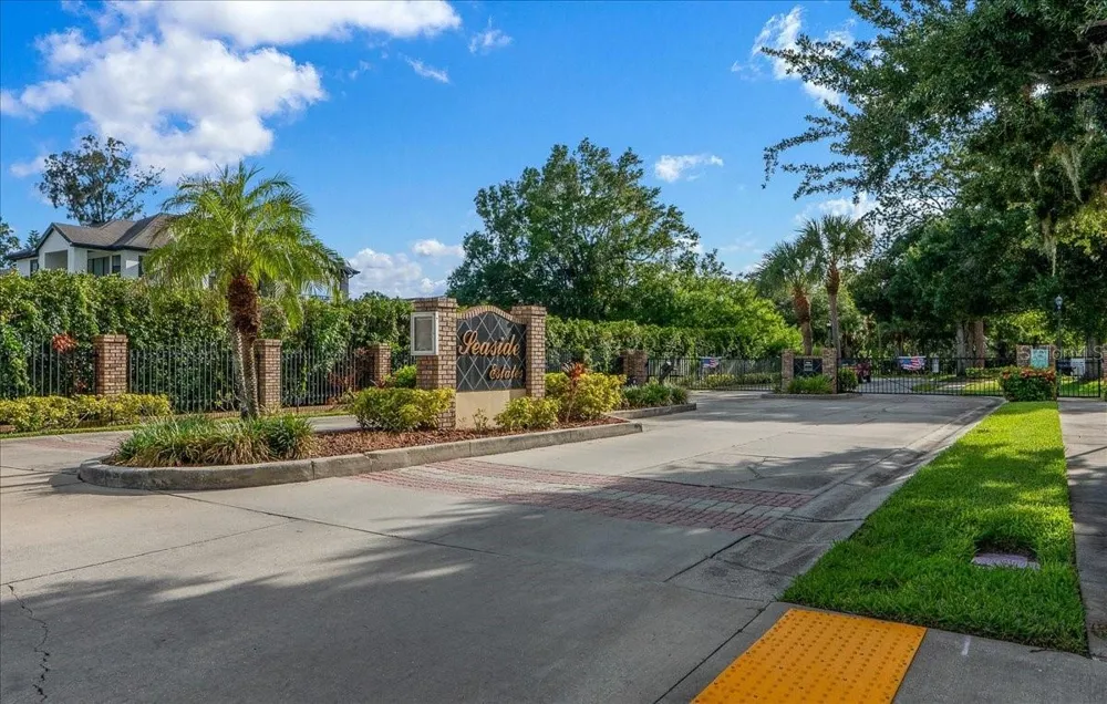 158 BRENT CIRCLE Oldsmar, FL 34677