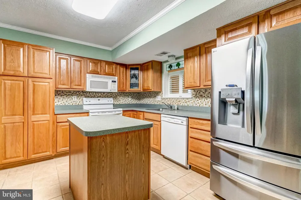 8137 WINDMILL COURT Severn, MD 21144