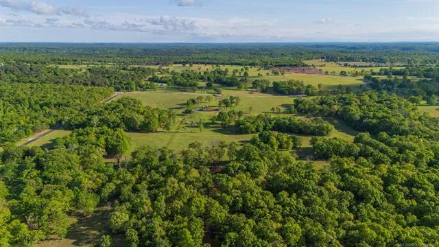 7885 E 590 Locust Grove, OK 74352