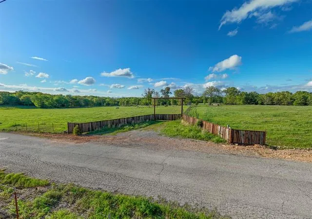 7885 E 590 Locust Grove, OK 74352