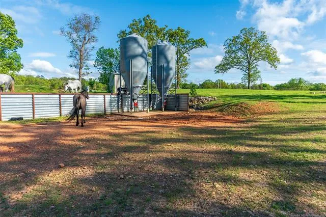 7885 E 590 Locust Grove, OK 74352