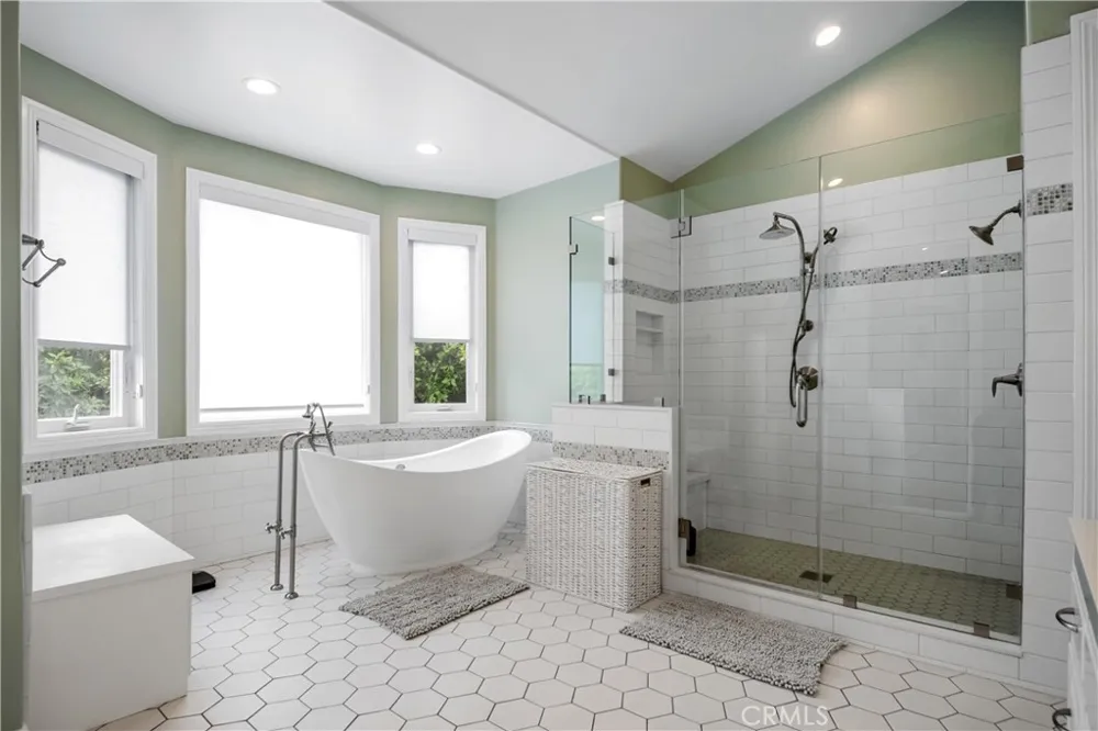 1136 5th Street Manhattan Beach, CA 90266