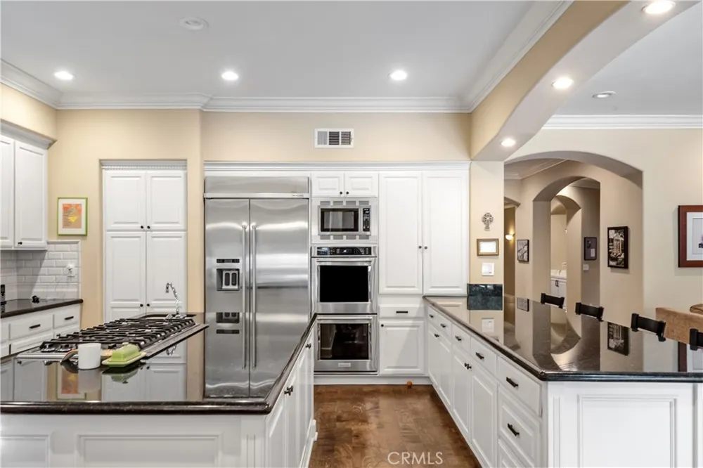 1136 5th Street Manhattan Beach, CA 90266