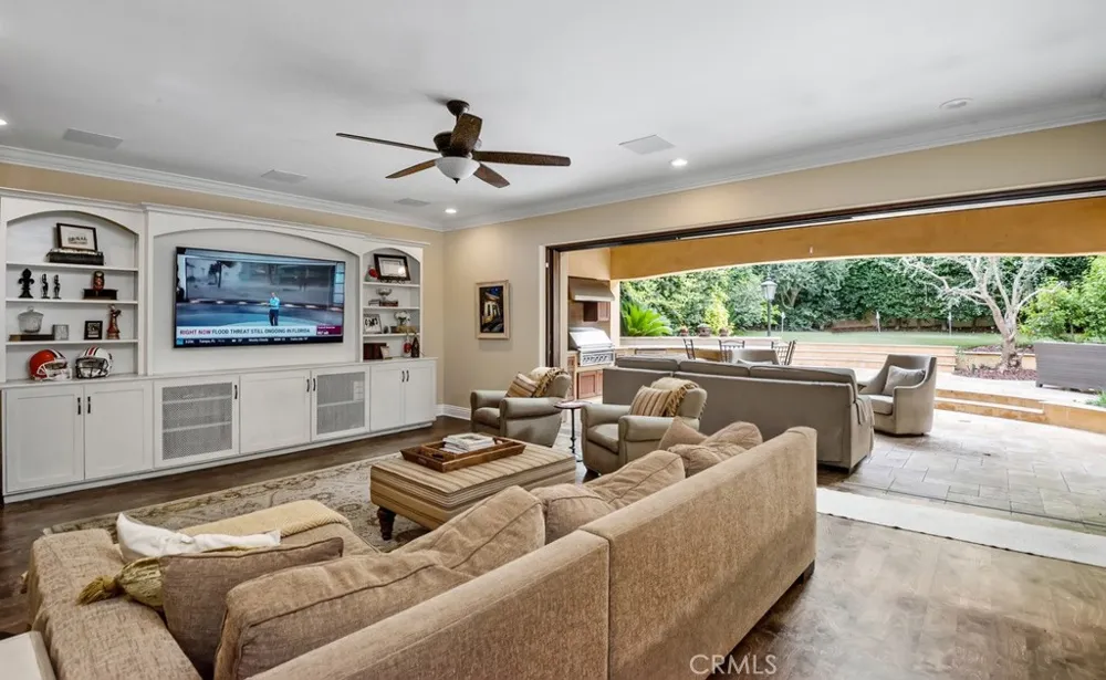 1136 5th Street Manhattan Beach, CA 90266