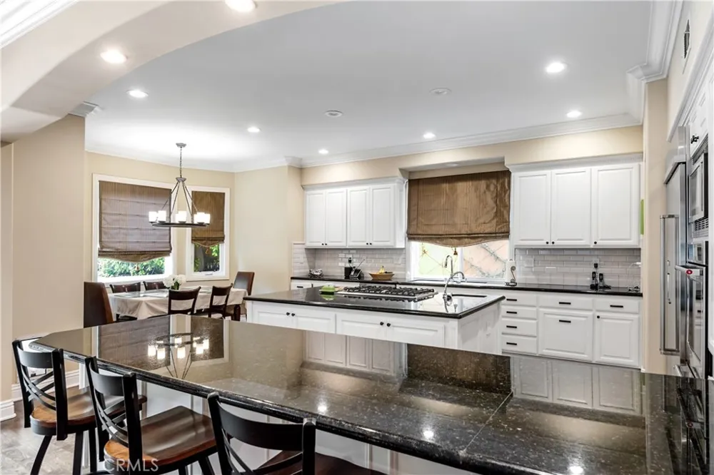 1136 5th Street Manhattan Beach, CA 90266