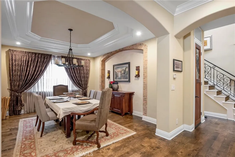 1136 5th Street Manhattan Beach, CA 90266