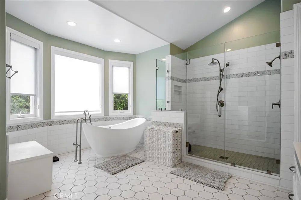 1136 5th Street Manhattan Beach, CA 90266