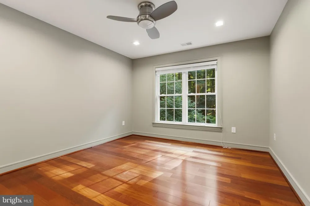 13773 LAKESIDE DRIVE Clarksville, MD 21029