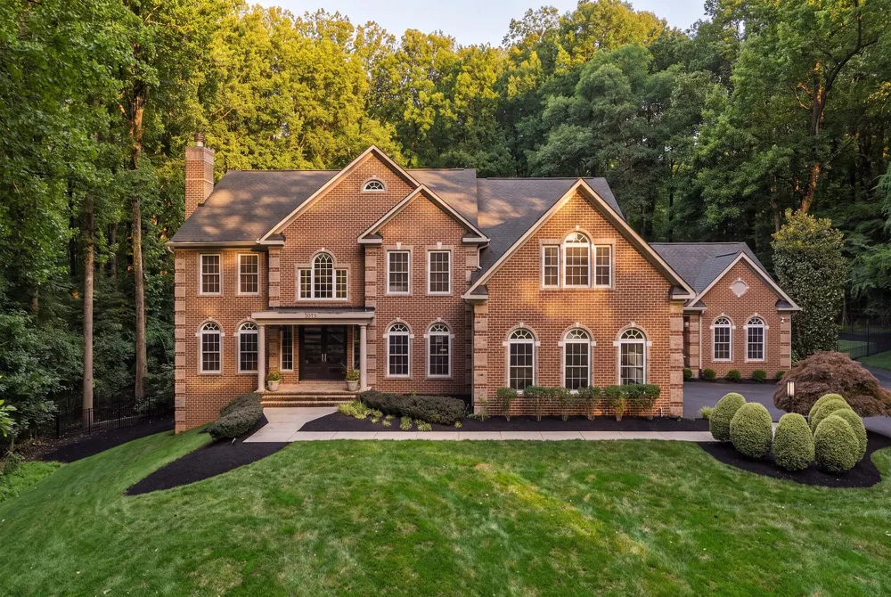 13773 LAKESIDE DRIVE Clarksville, MD 21029