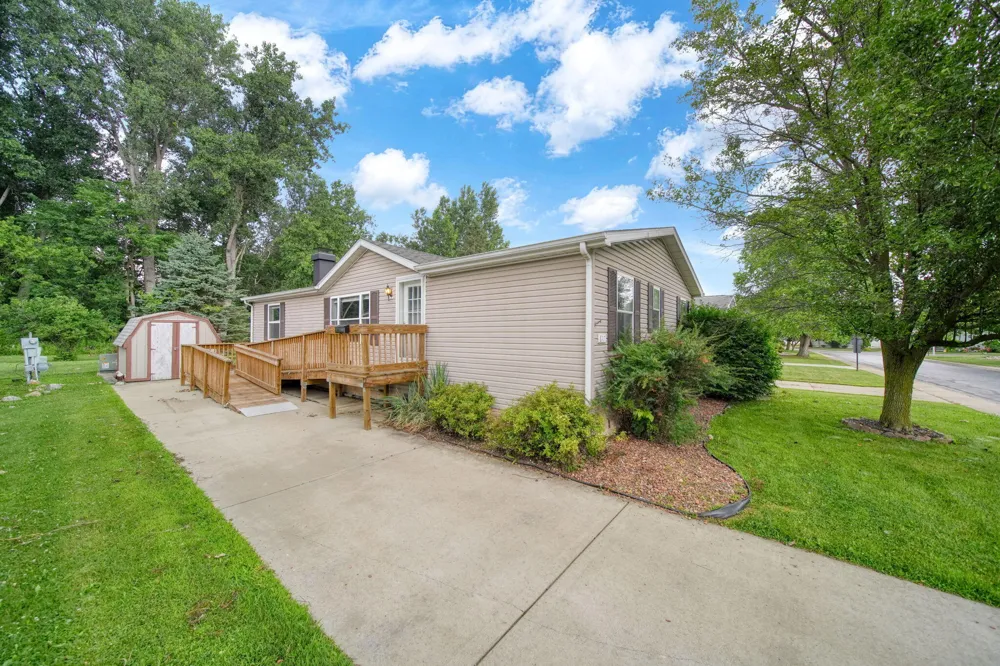 817 Savannah River Drive Adrian, MI 49221