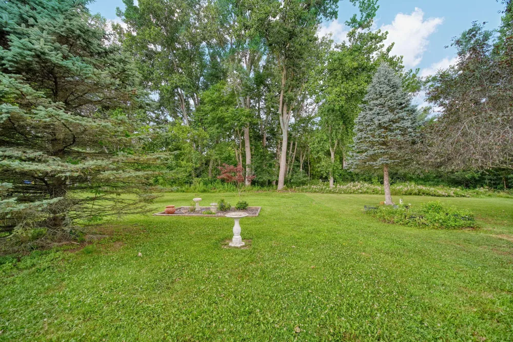 817 Savannah River Drive Adrian, MI 49221