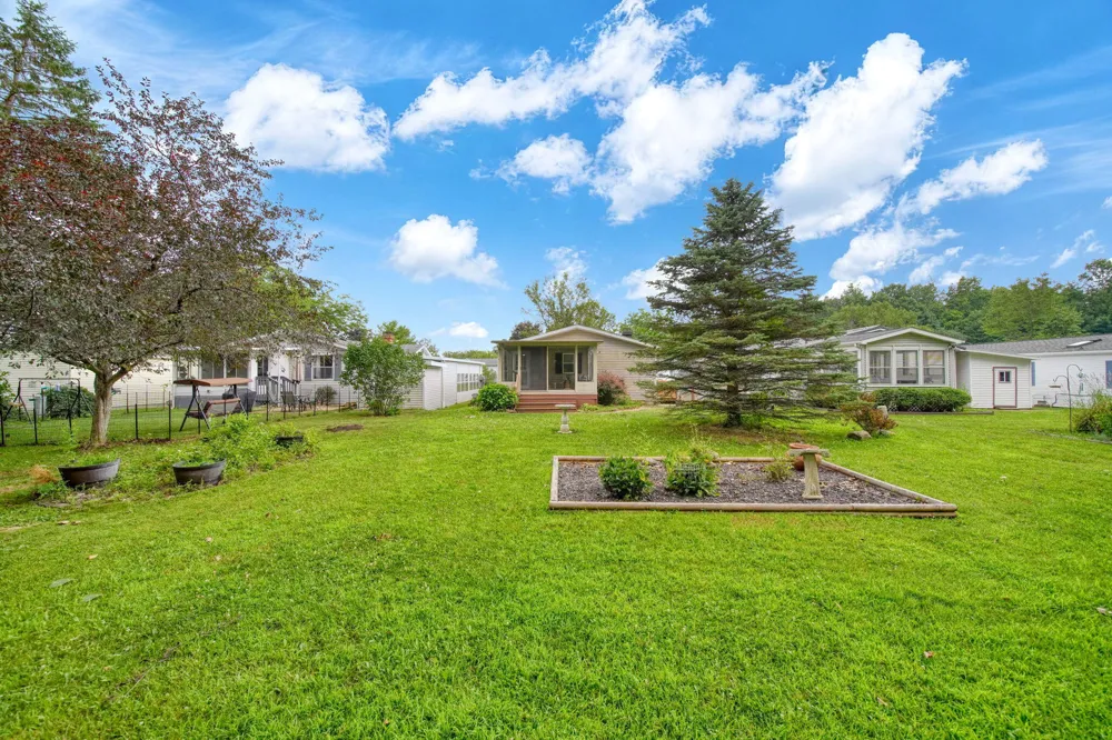817 Savannah River Drive Adrian, MI 49221