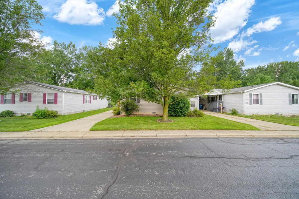 817 Savannah River Drive Adrian, MI 49221