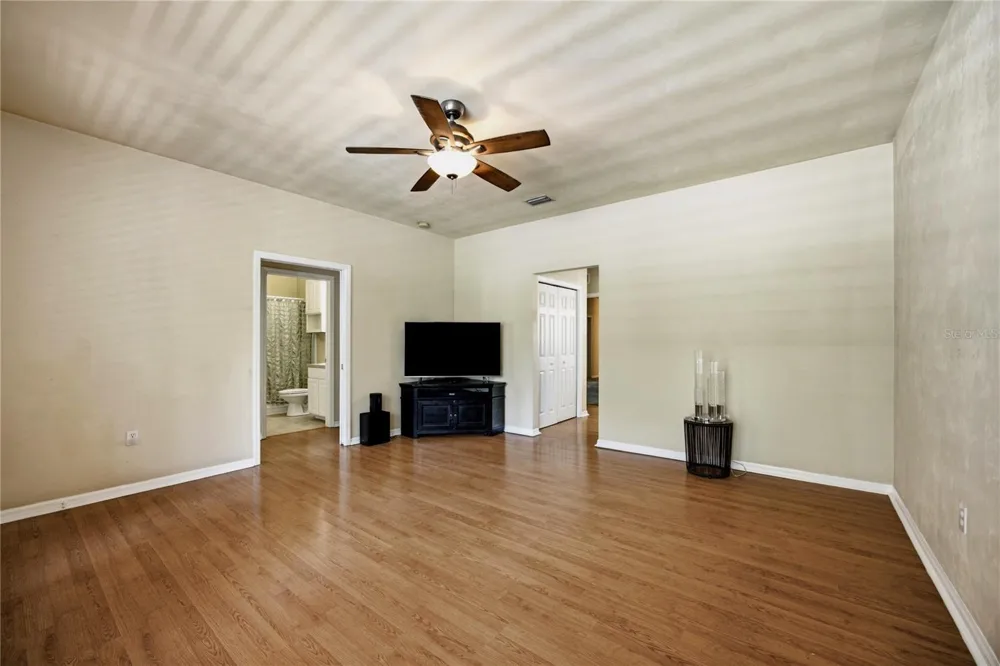 11684 NW 18TH PLACE Gainesville, FL 32606