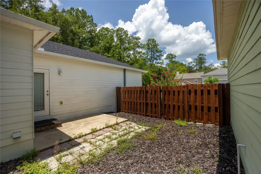 11684 NW 18TH PLACE Gainesville, FL 32606