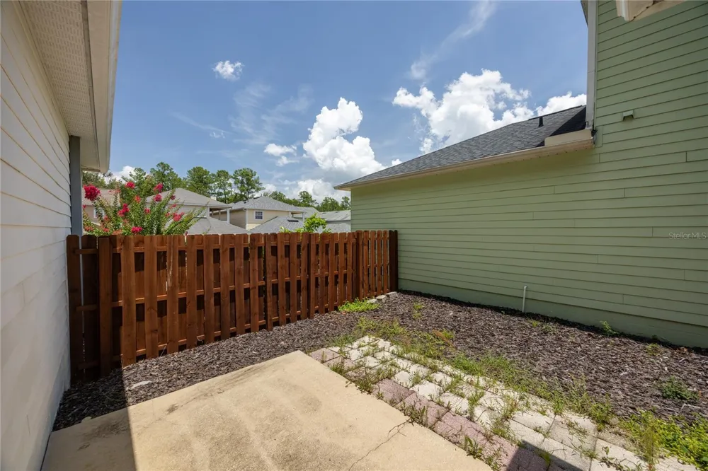 11684 NW 18TH PLACE Gainesville, FL 32606