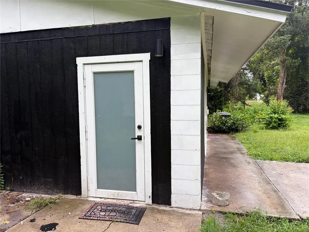 205 S CHANDLER AVENUE Deland, FL 32724
