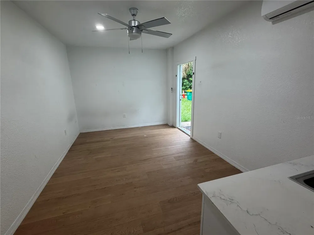 205 S CHANDLER AVENUE Deland, FL 32724