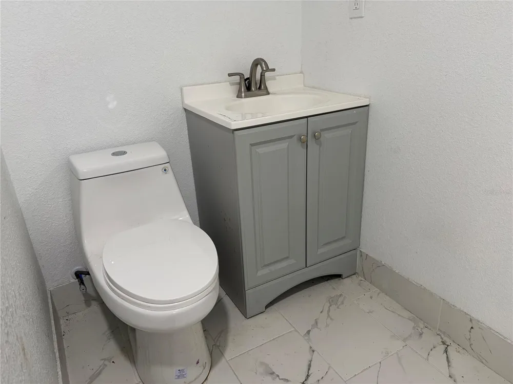 205 S CHANDLER AVENUE Deland, FL 32724
