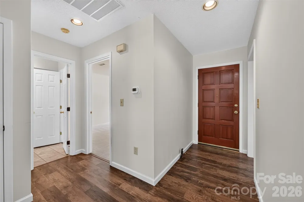 1736 12th Street NE Hickory, NC 28601