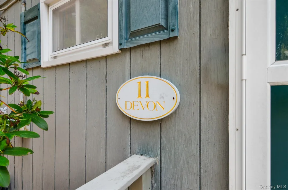 11 Devon Road Amagansett, NY 11930