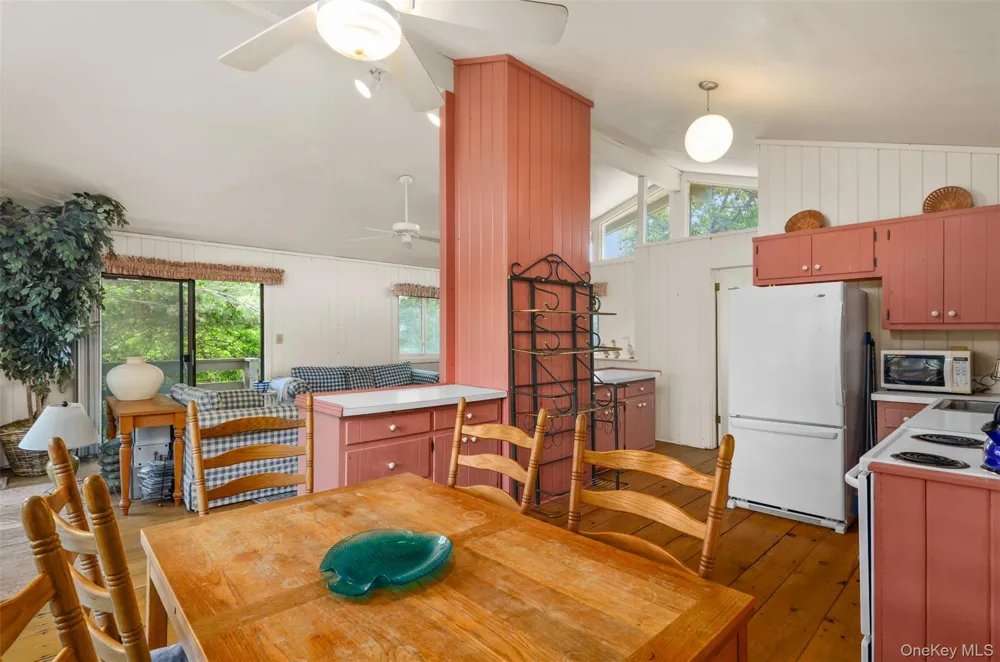 11 Devon Road Amagansett, NY 11930