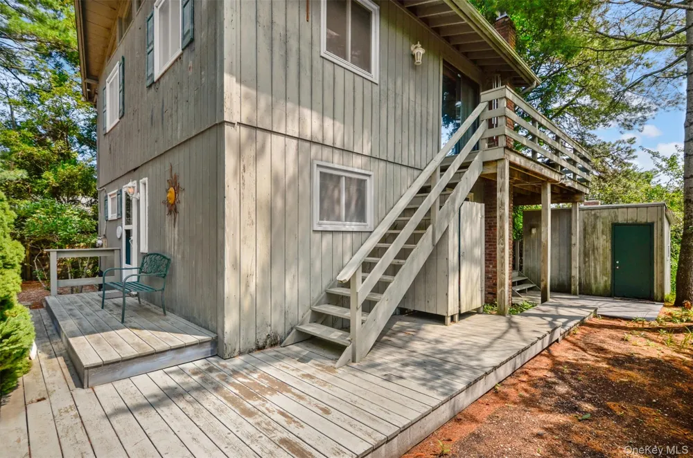11 Devon Road Amagansett, NY 11930