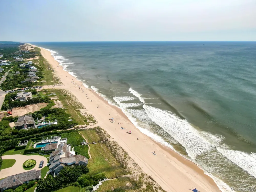 11 Devon Road Amagansett, NY 11930