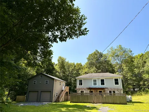 155 Pumpkin Hollow Road