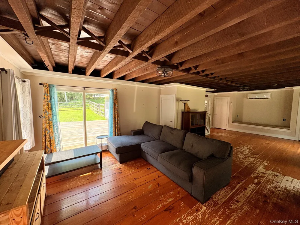 155 Pumpkin Hollow Road Hillsdale, NY 12529