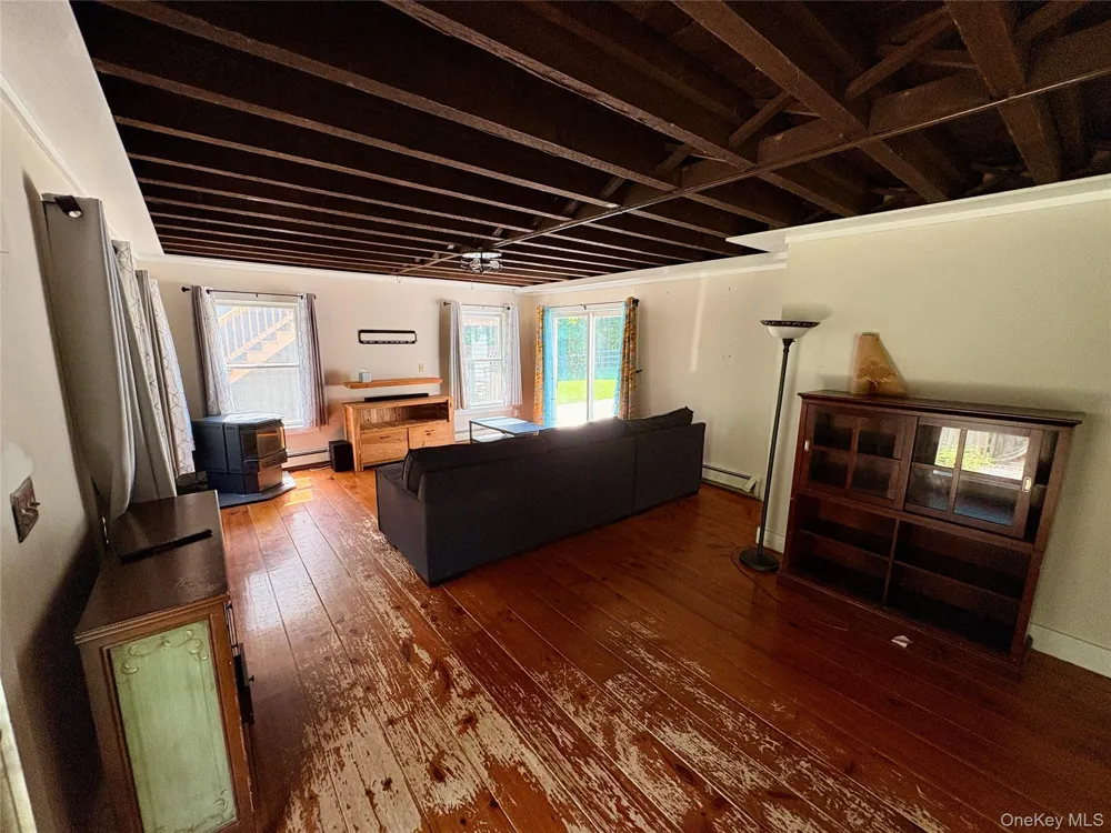 155 Pumpkin Hollow Road Hillsdale, NY 12529
