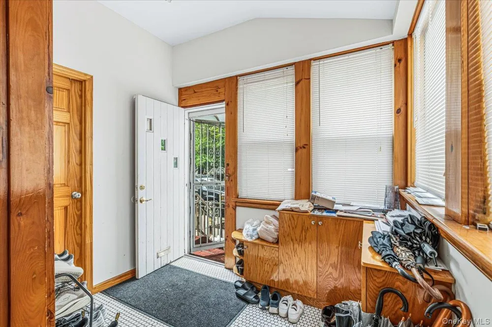 8605 79th Street Woodhaven, NY 11421