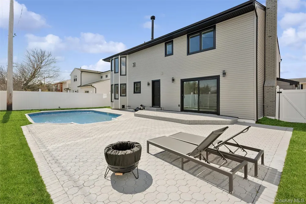 88 Mark Lane Atlantic Beach, NY 11509