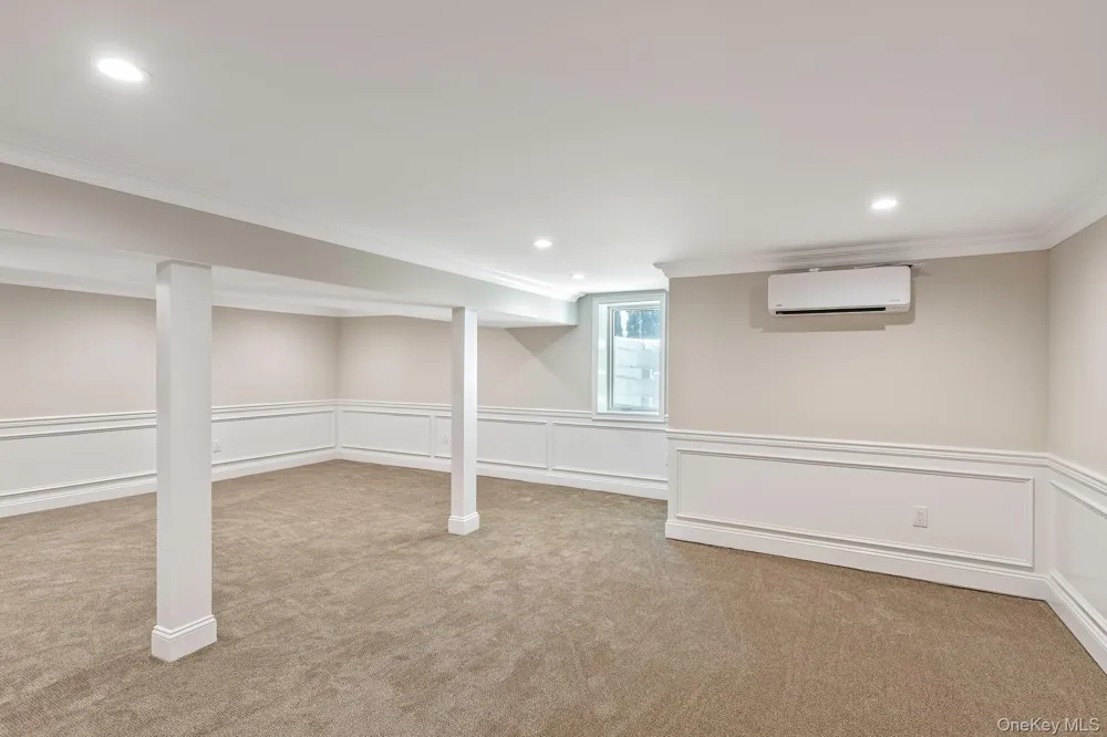 5 Hemingway Drive Dix Hills, NY 11746