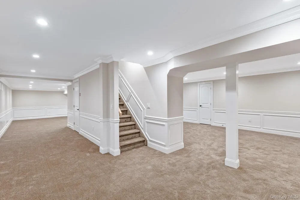 5 Hemingway Drive Dix Hills, NY 11746