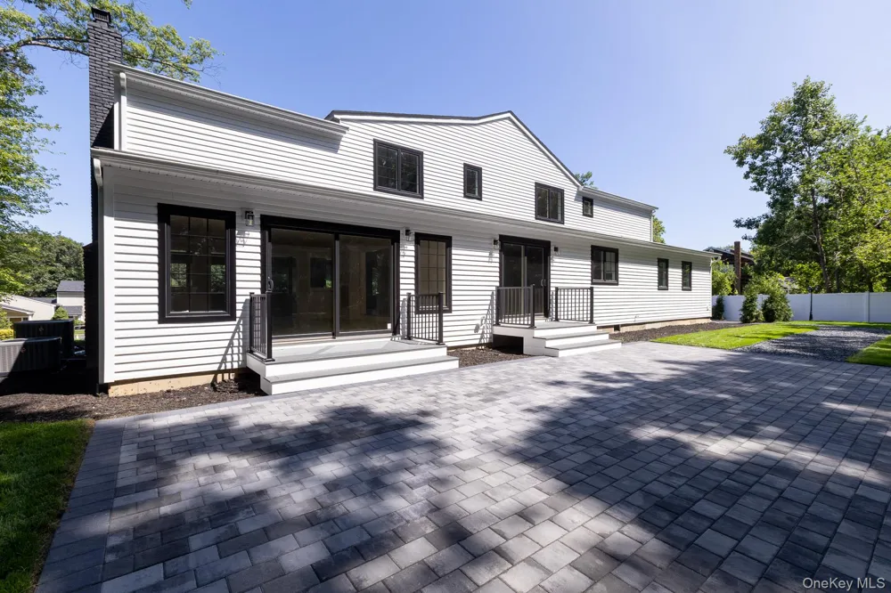 5 Hemingway Drive Dix Hills, NY 11746