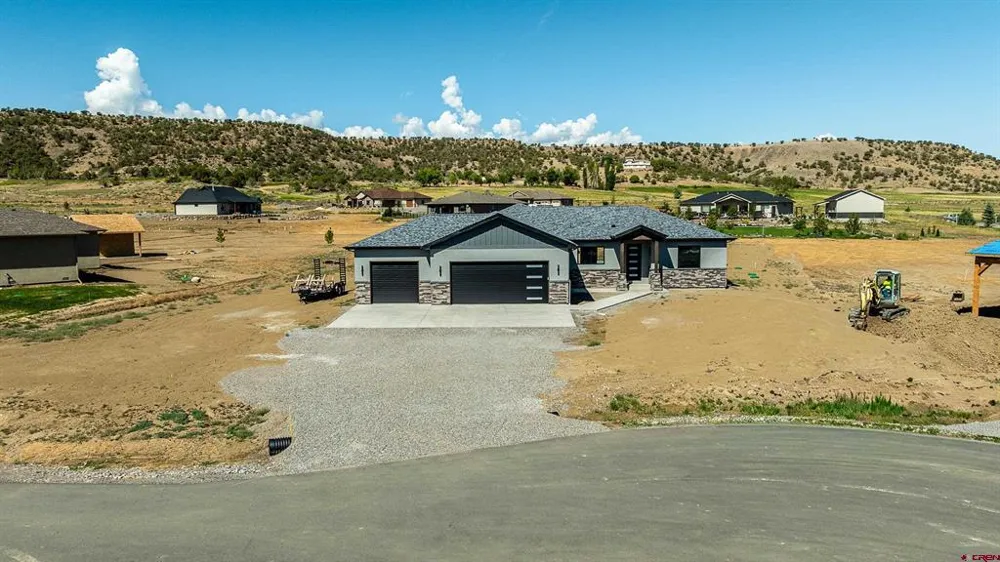 22165 6840 COURT Montrose, CO 81403
