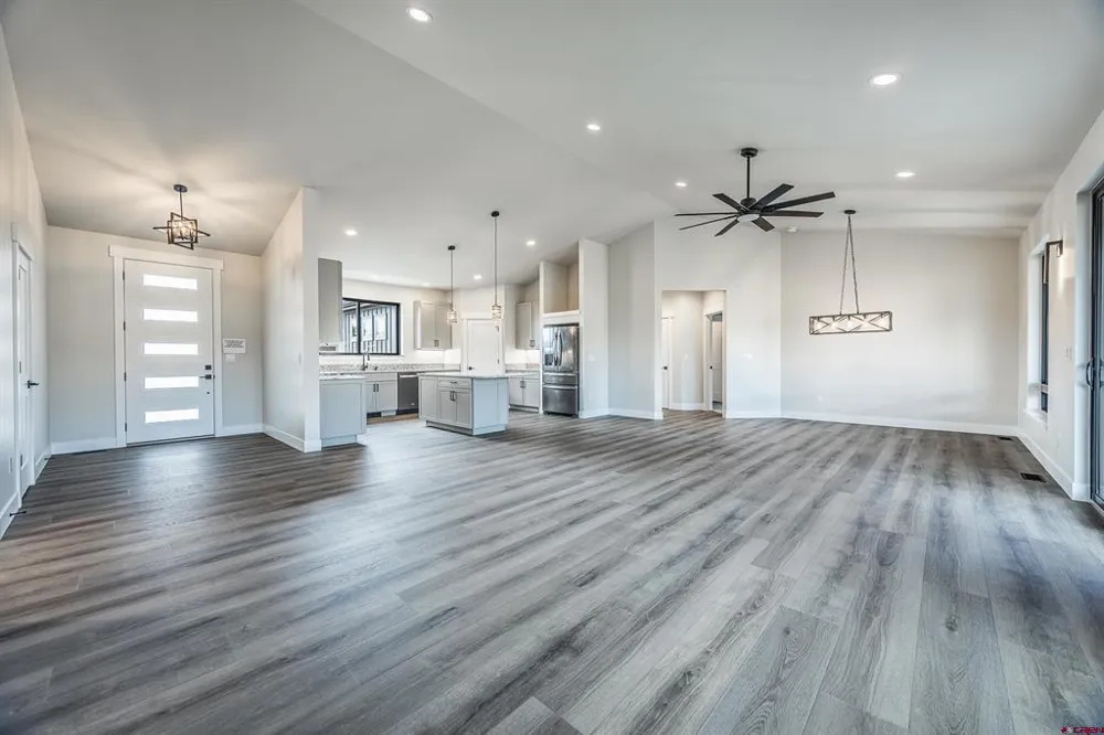 22165 6840 COURT Montrose, CO 81403