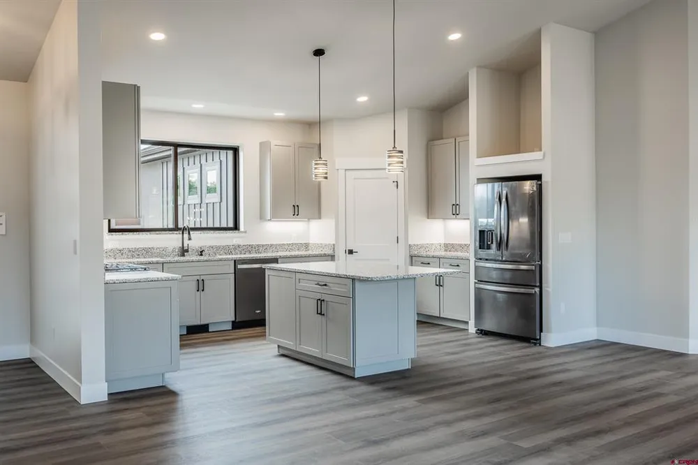 22165 6840 COURT Montrose, CO 81403