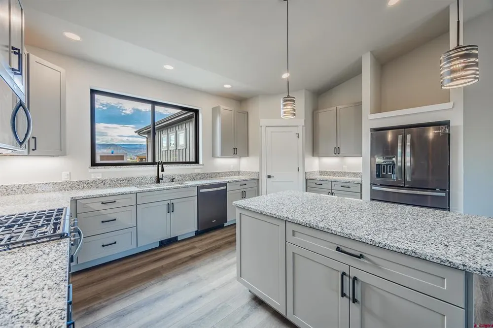 22165 6840 COURT Montrose, CO 81403