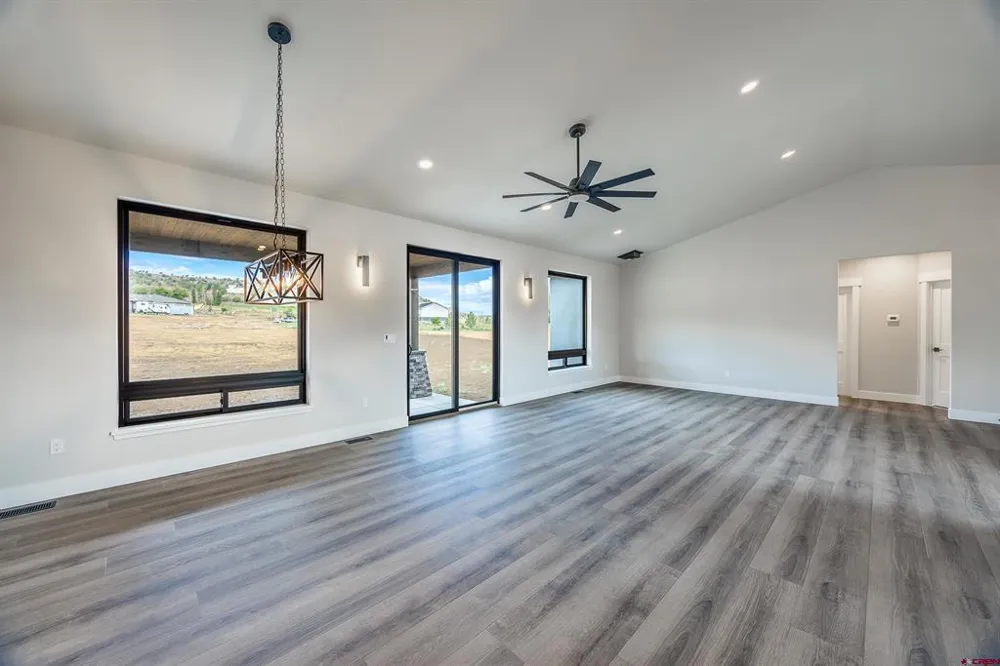 22165 6840 COURT Montrose, CO 81403