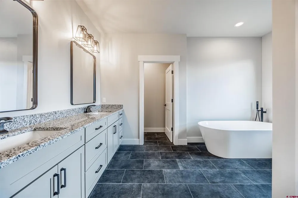 22165 6840 COURT Montrose, CO 81403